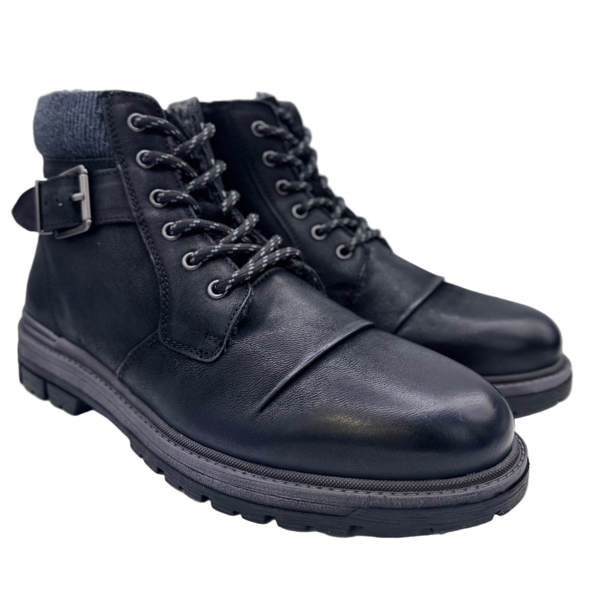 SCHNÜRBOOTS